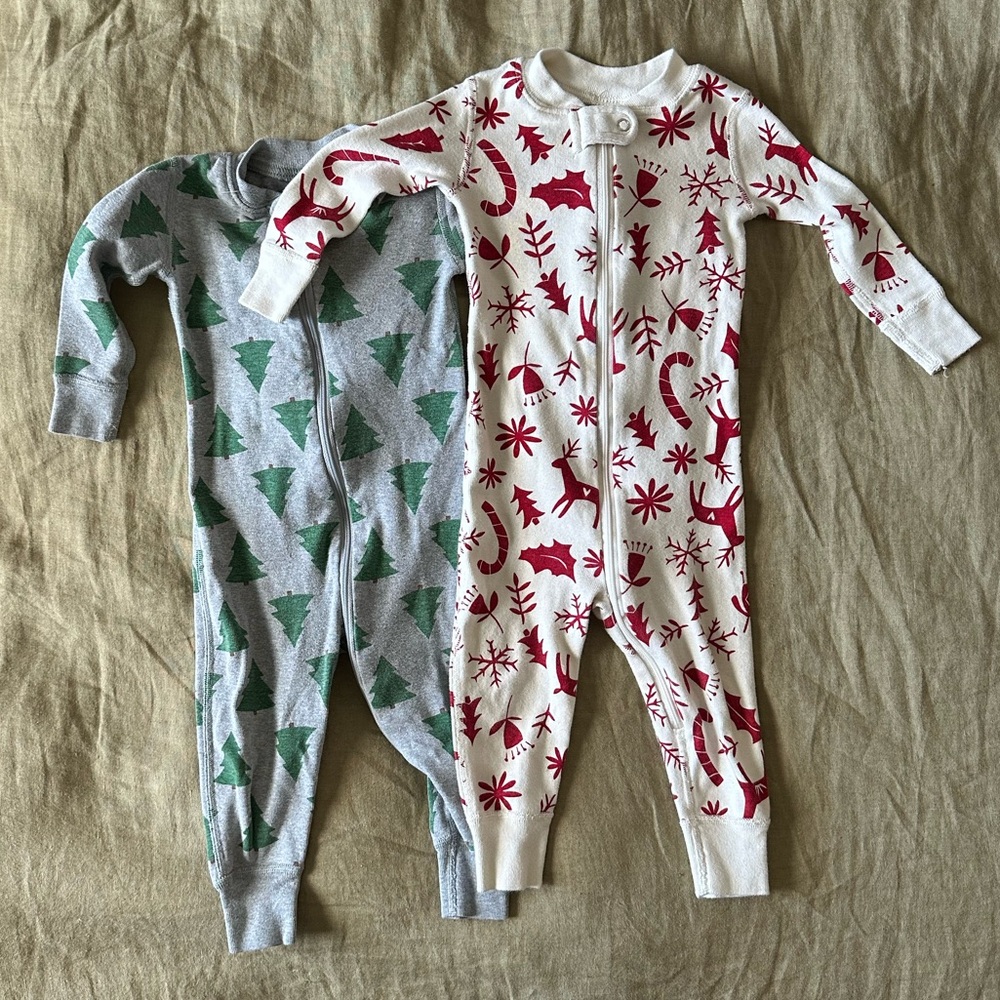 2 Hanna Anderson holiday Christmas Onsie zip up pajama 12-18